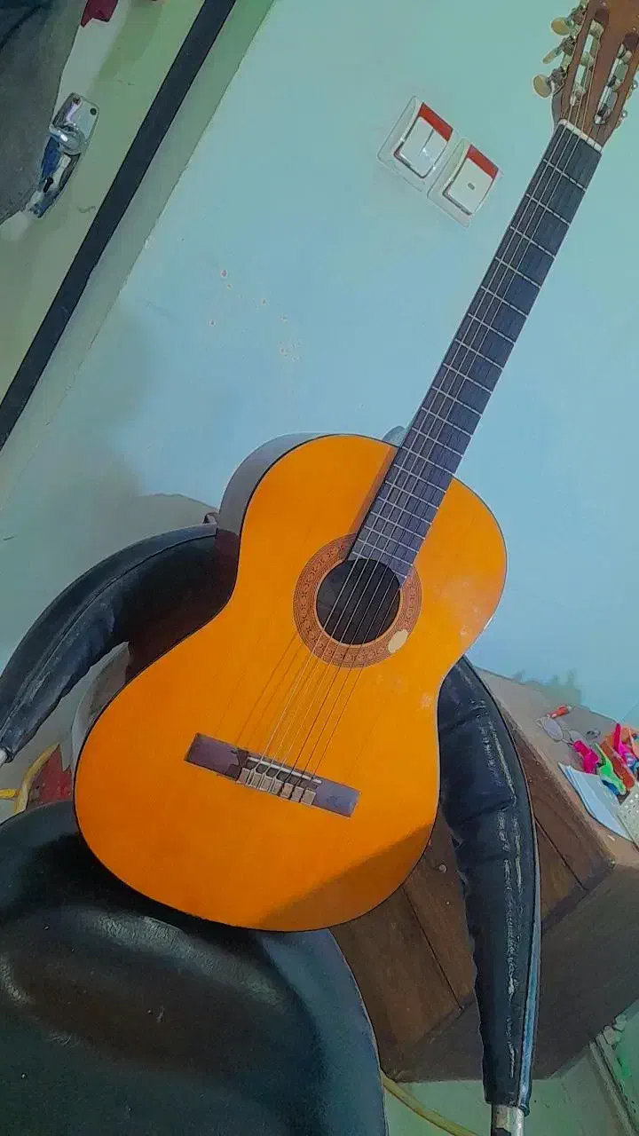 گیتار c-40|گیتار، بیس، امپلیفایر|ارومیه, |دیوار