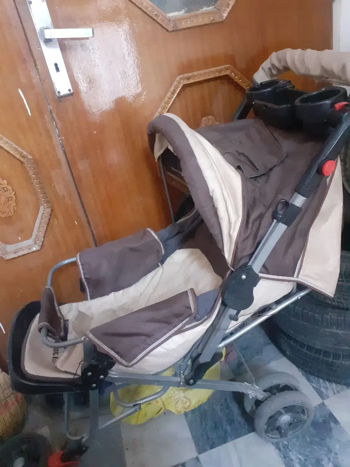 کالسکه|کالسکه و لوازم جانبی|بروجرد, |دیوار