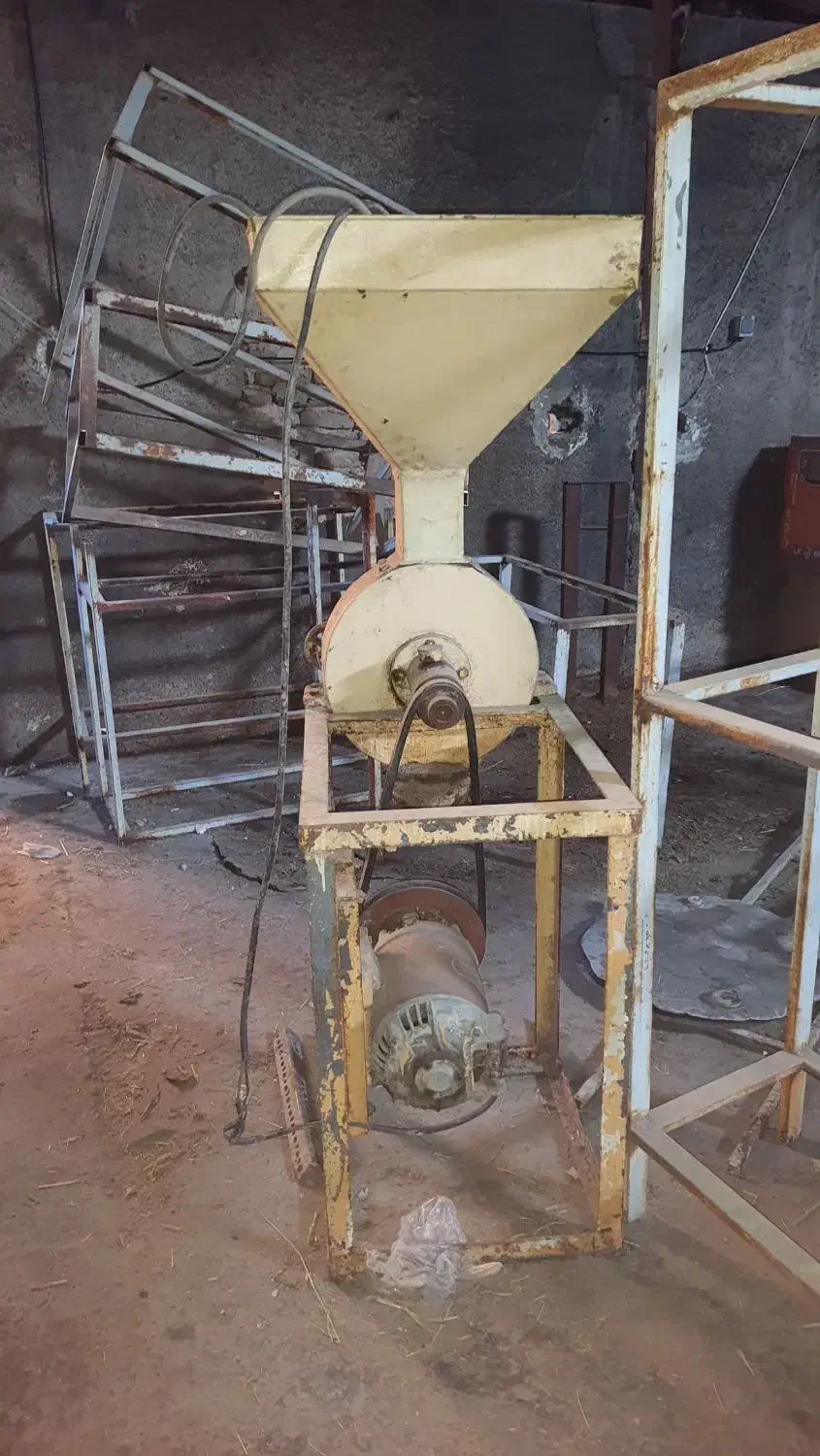 آسیاب دست دوم|ماشین‌آلات صنعتی|ورامین, ورامین|دیوار