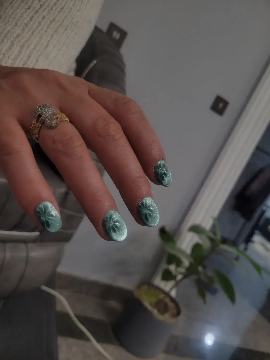 تخفیف یلدایی کاشت ناخن|خدمات آرایشگری و زیبایی|زنجان, |دیوار