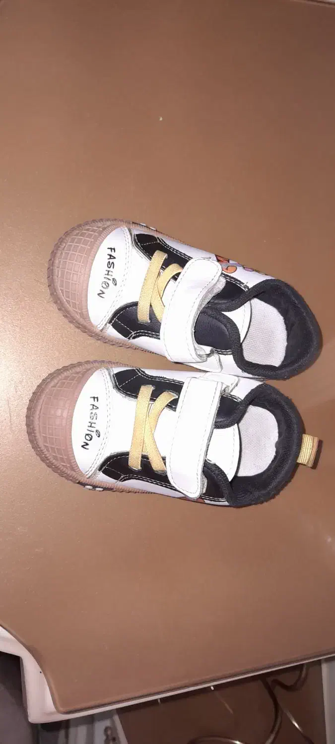 کفش بچگانه|کفش و لباس بچه|ورامین, ورامین|دیوار