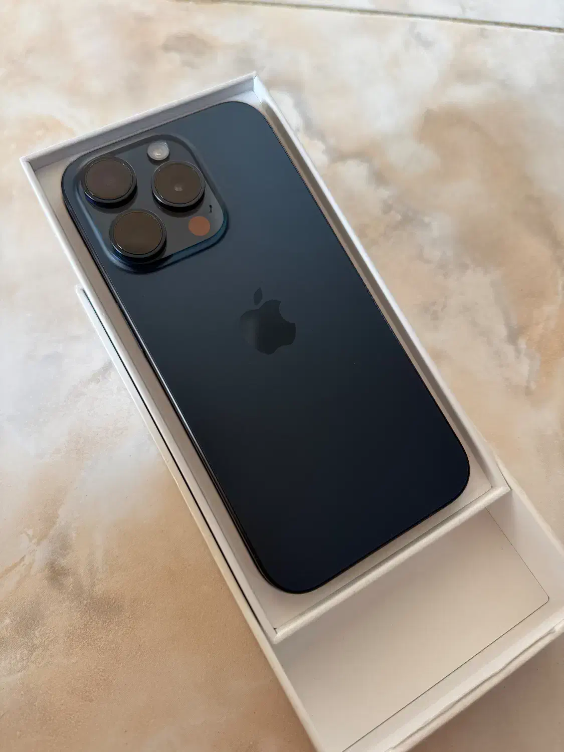 iphone15pro|موبایل|فردیس, نگارستان|دیوار