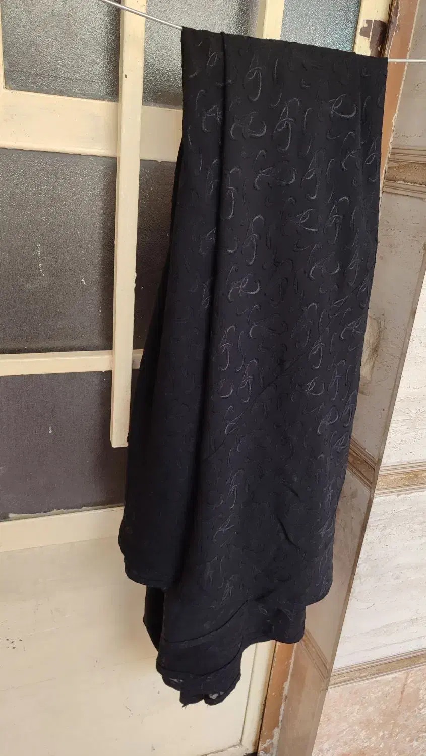 چادر مشکی|لباس|هشتگرد, شهرک راه آهن|دیوار