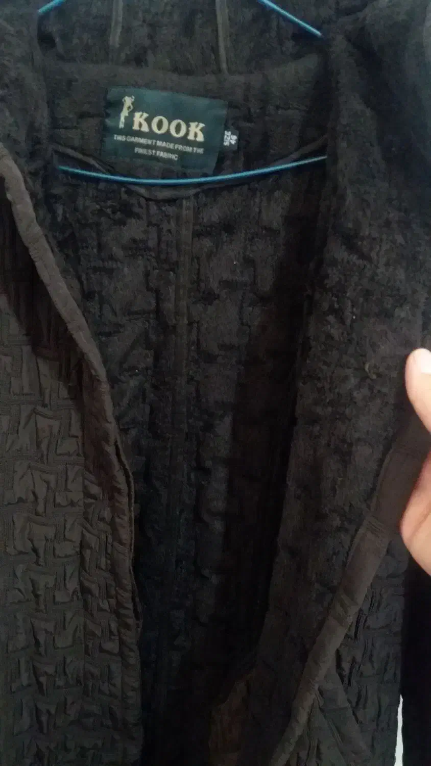 پالتو زنانه|لباس|شیراز, لشکری‎|دیوار