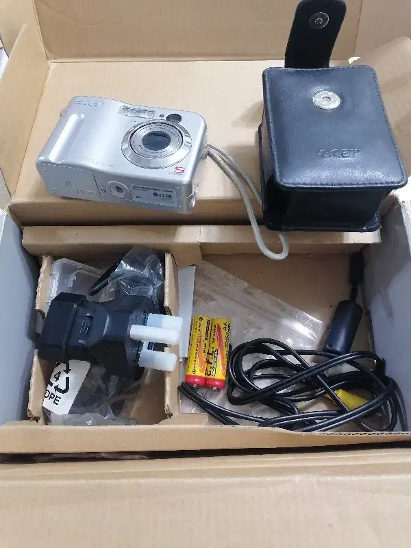 دوربین عکاسی acer|دوربین عکاسی و فیلمبرداری|اصفهان, محمودآباد|دیوار