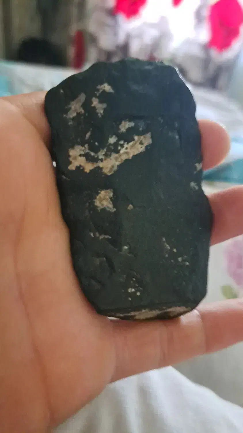 سنگ مشکوک به شهاب|جواهرات|پیشوا, |دیوار