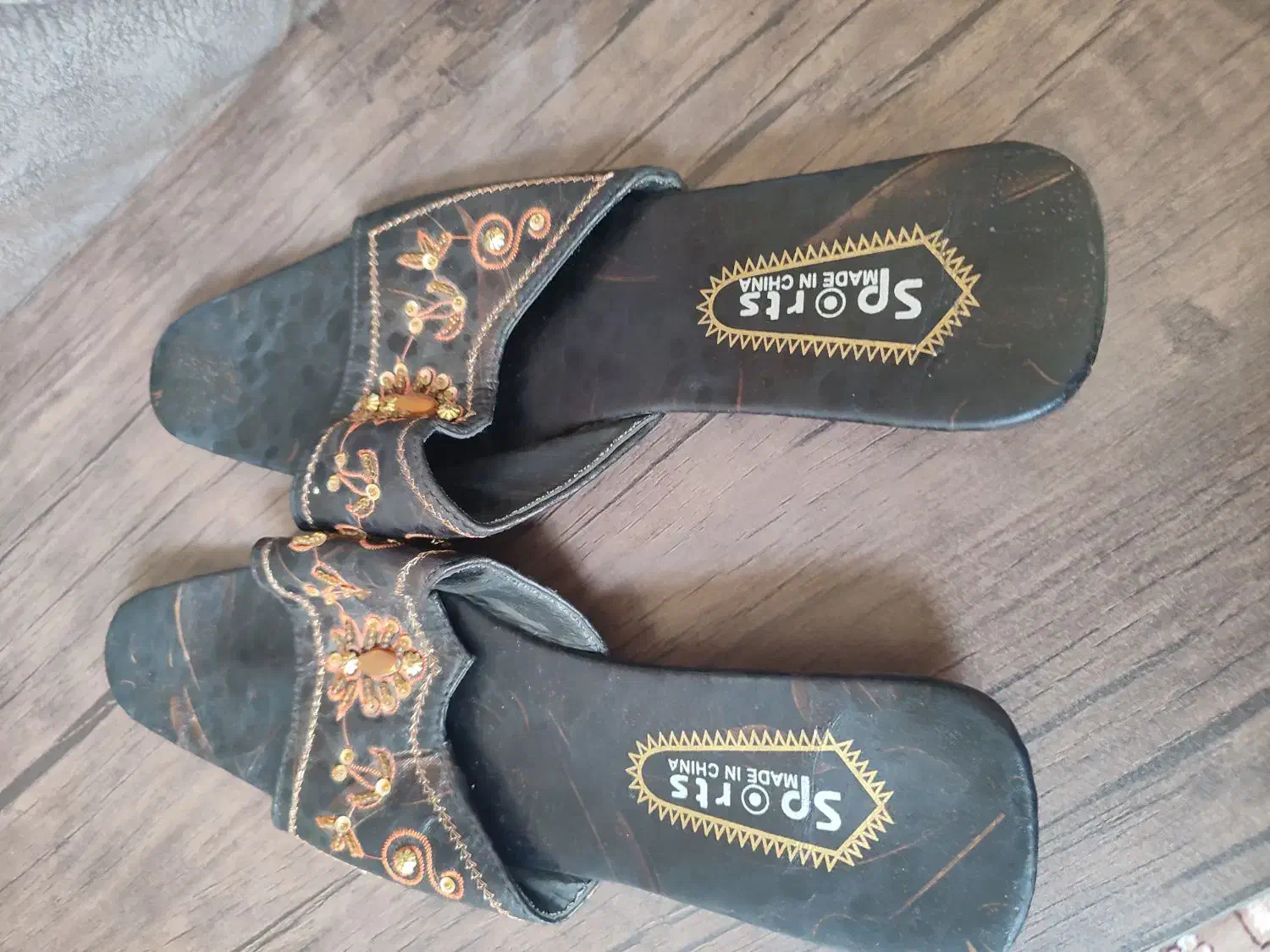 صندل روفرشی|کیف، کفش، کمربند|اصفهان, شاه پسند|دیوار