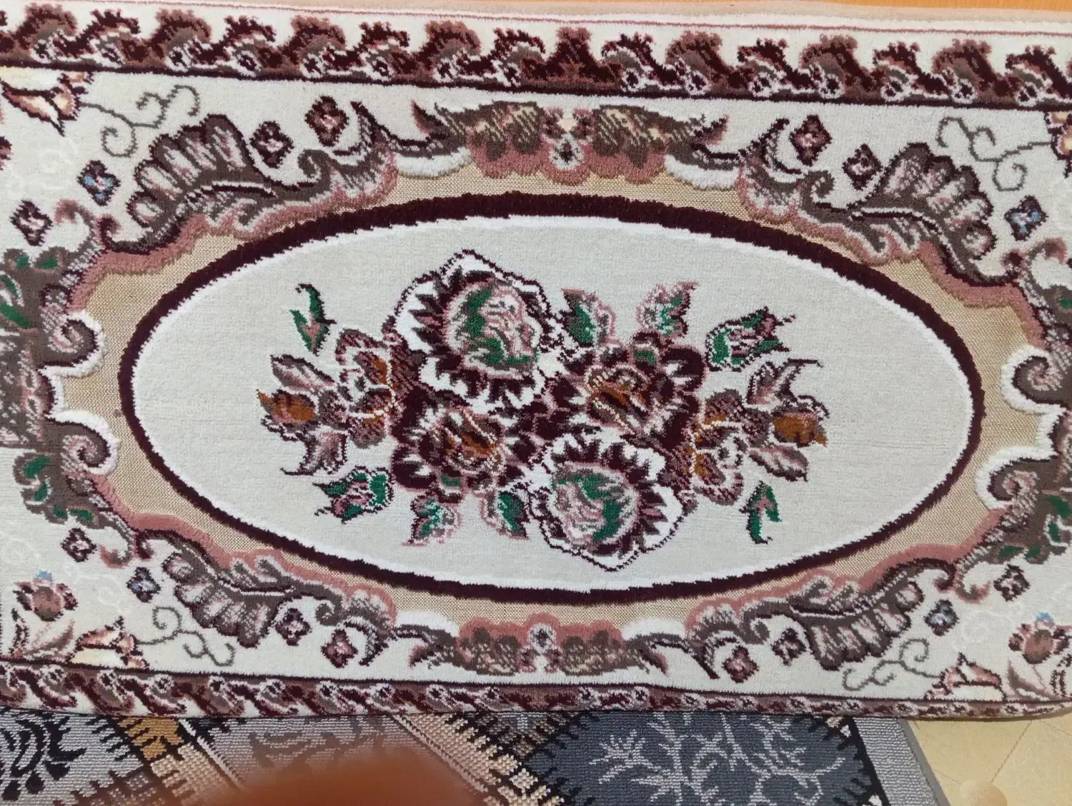 6عدد پشتی سالم درحد نو بدون ایراد کرم شکلاتی|پشتی|کرمانشاه, |دیوار