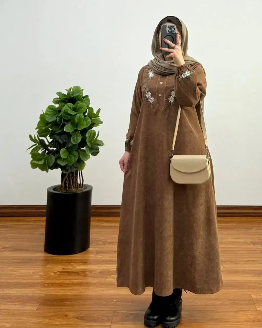 مانتو مخمل کبریتی|لباس|تهران, فرودگاه مهرآباد|دیوار