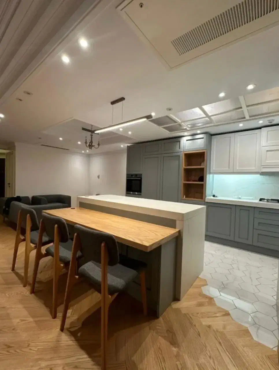 بازسازی و دکوراسیون حرفه‌ای با چوبینه|خدمات پیشه و مهارت|اصفهان, تخت فولاد|دیوار