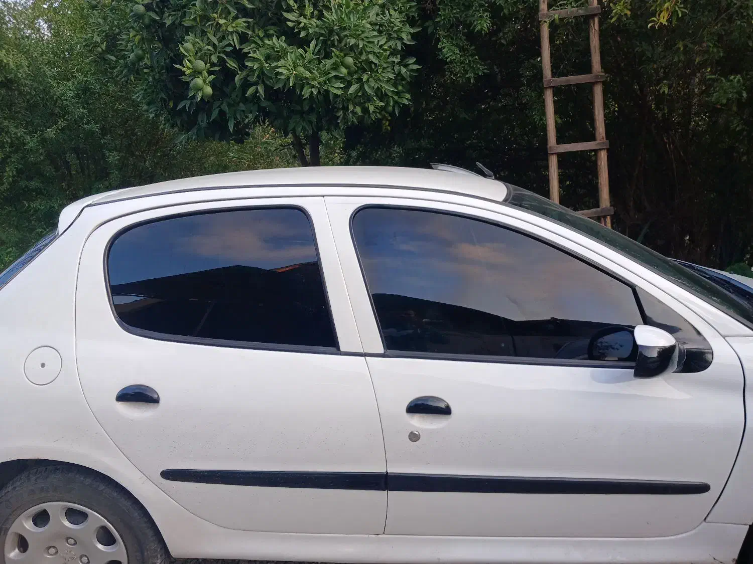 نصب برچسب دودی اتومبیل|خدمات موتور و ماشین|نوشهر, |دیوار