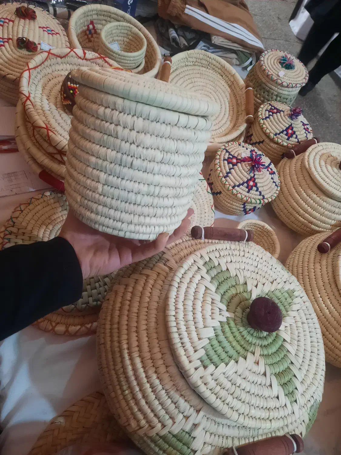 استوانه و بانکه|صنایع دستی و سایر لوازم تزئینی|شاهینشهر, پاسداران|دیوار