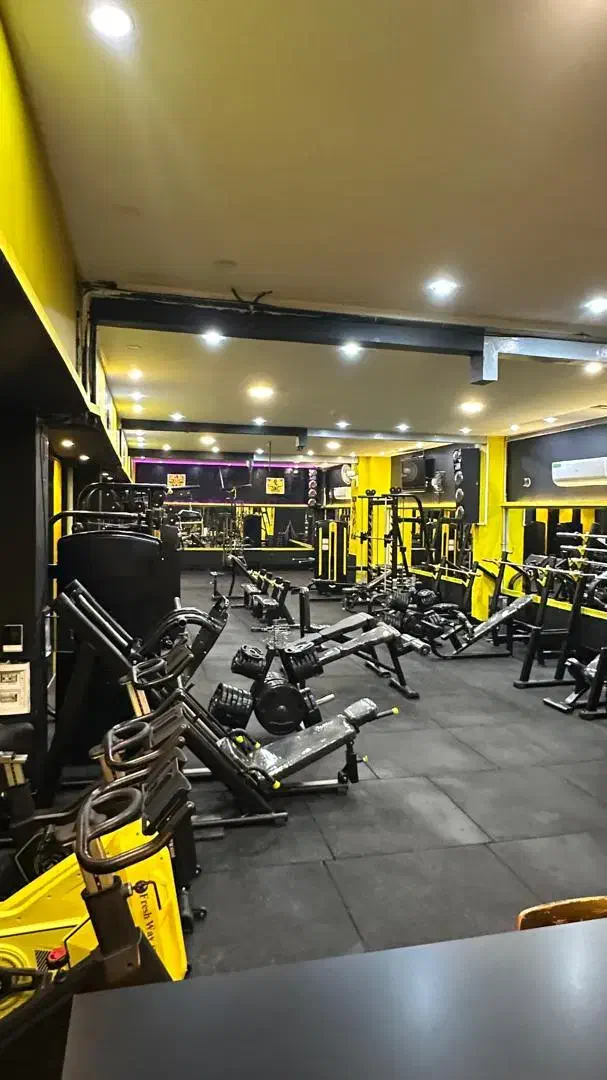 استخدام مربی بدنسازی آقا|استخدام آموزشی|پردیس, فاز ۱۱|دیوار