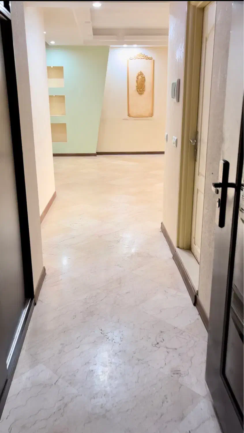 آپارتمان۱۱۰ متر/دو خواب/فول/خوش نقشه/قابل تبدیل