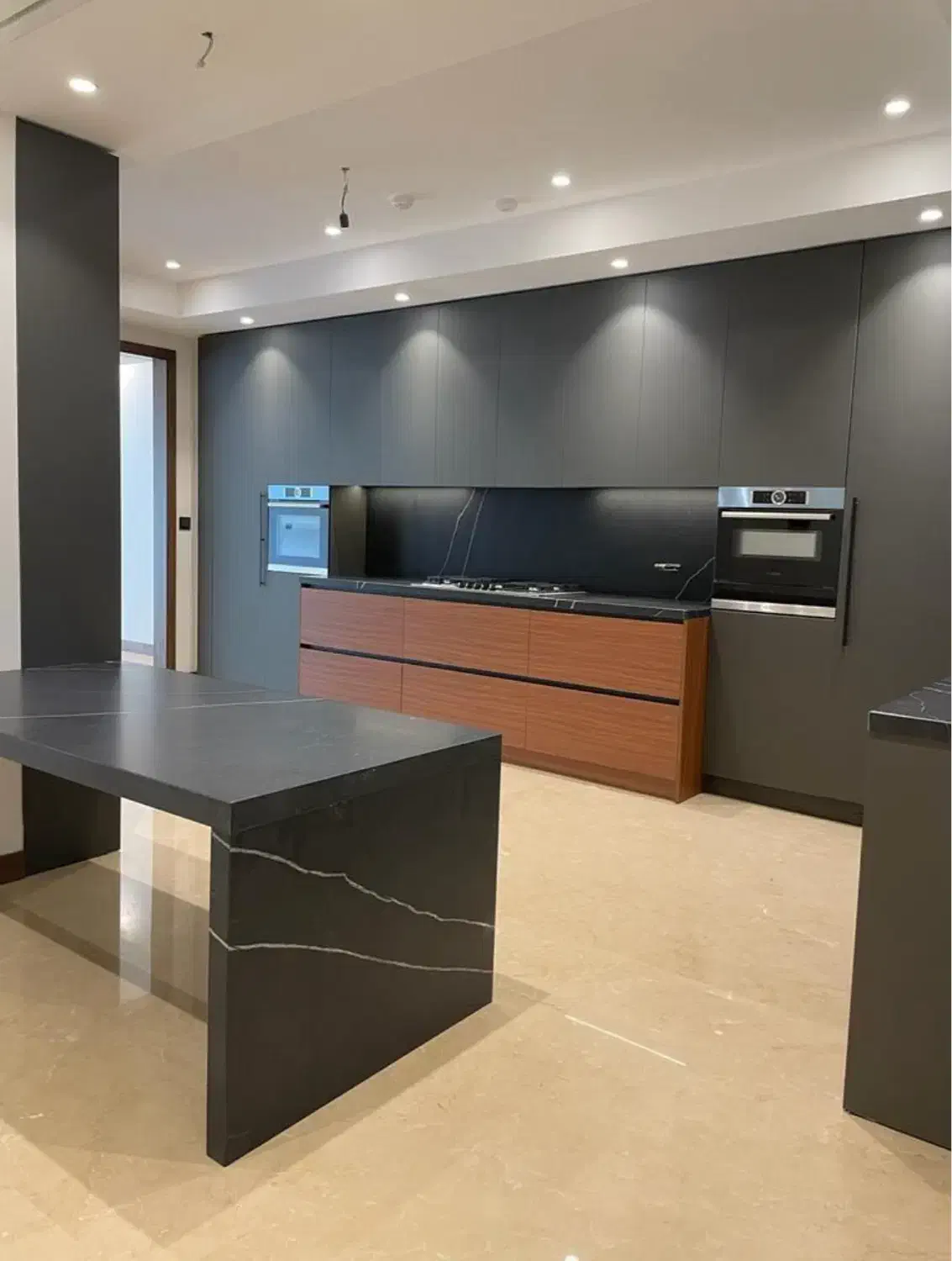 دیباجی جنوبی/۲۰۹متر ۳خواب/نوساز/تکواحدی/۲ پارکینگ|اجارهٔ آپارتمان|تهران, اختیاریه|دیوار