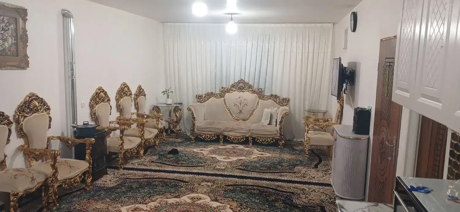 خانه ویلایی طبقه دوم ۸۰متری،۶۰متر بنا ۲۰متر حیاط|فروش آپارتمان|شریفآباد, |دیوار