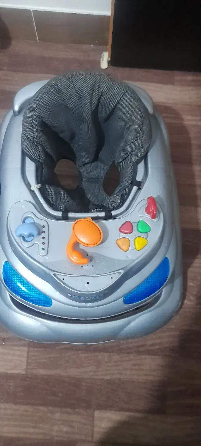 روروئک|کالسکه و لوازم جانبی|بروجرد, |دیوار