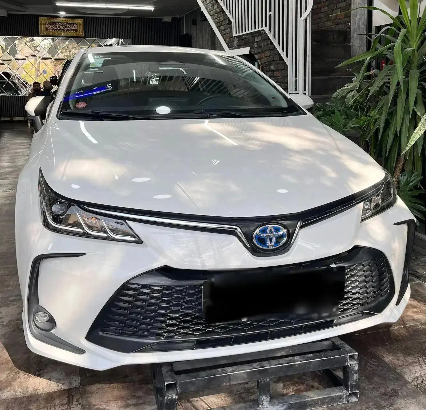 تویوتا کرولا ۱۸۰۰ هیبرید|خودرو سواری و وانت|تهران, علم و صنعت|دیوار