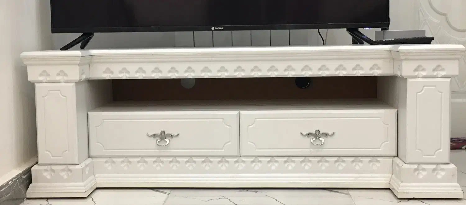 میز تی وی|میز تلویزیون|رشت, باهنر|دیوار