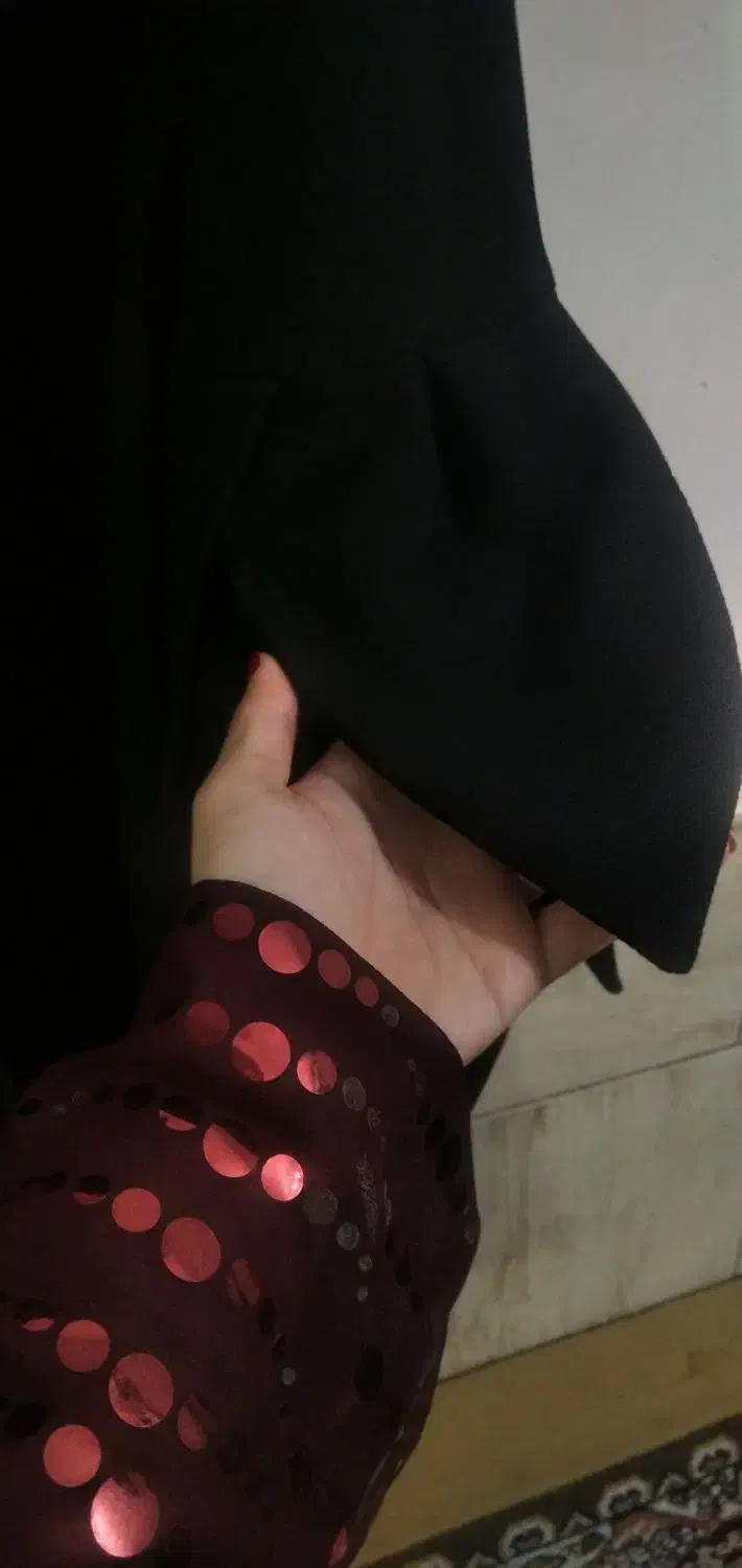 مانتو|لباس|نیشابور, میدون بار|دیوار