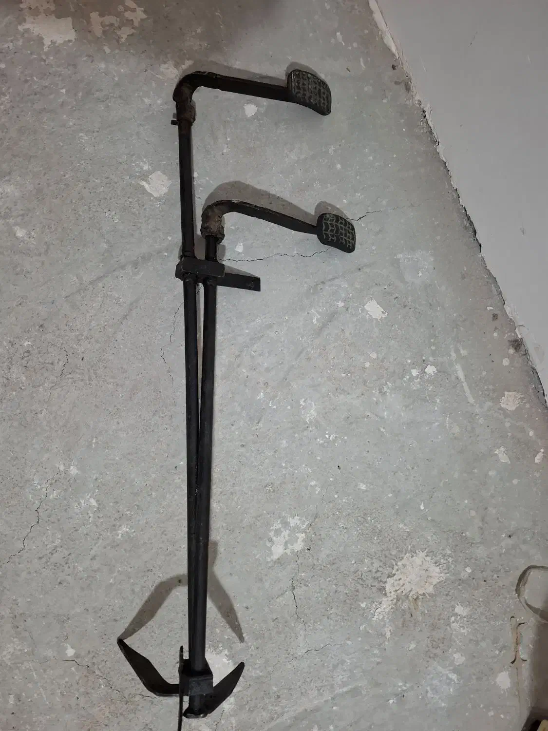 پدال کلاچ ماشین آموزشگاه|قطعات یدکی و لوازم جانبی|رشت, نیکمرام|دیوار