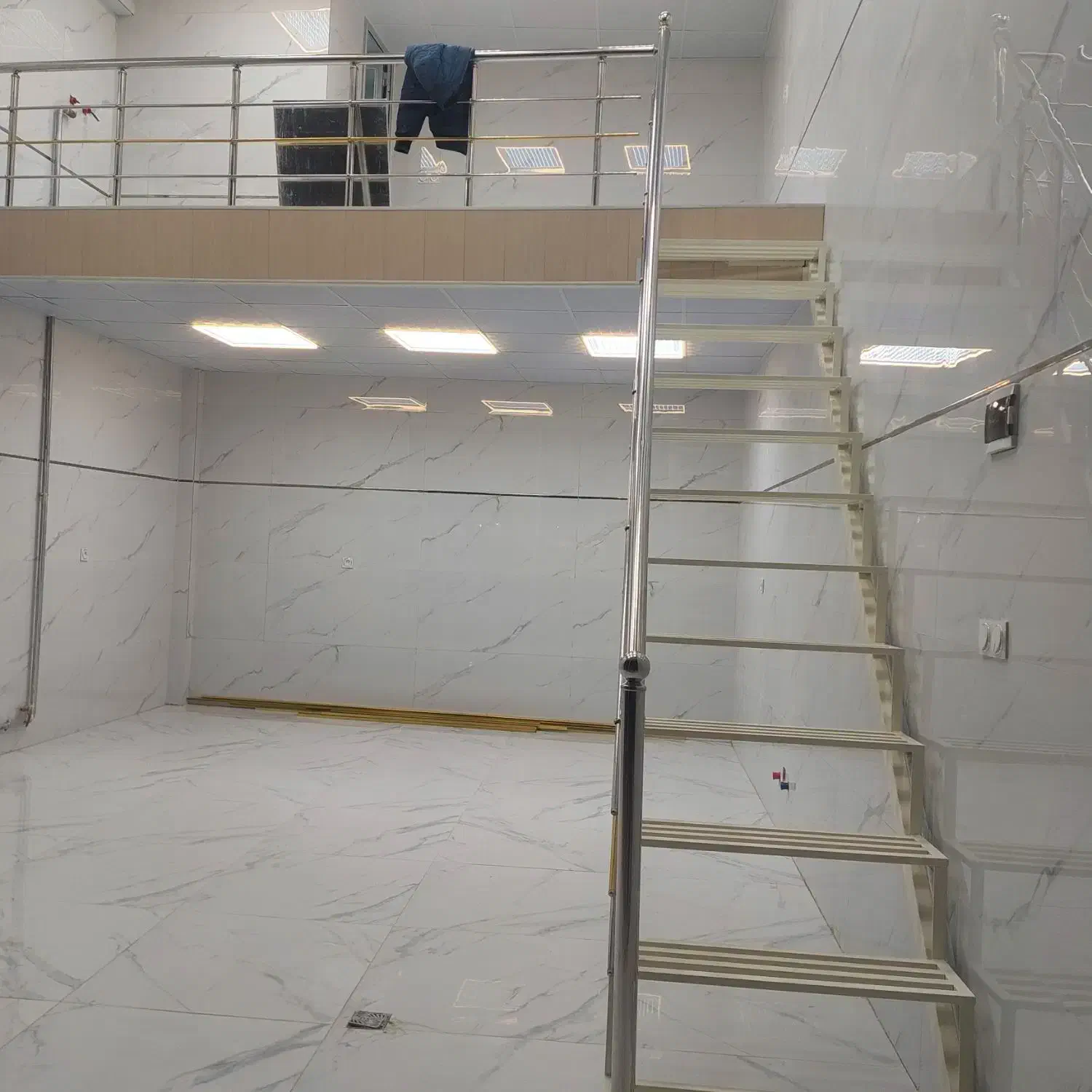 ۴۹ متر مغازه تجاری کلید نخورده واقع در خیابان امام|فروش مغازه و غرفه|اهر, |دیوار