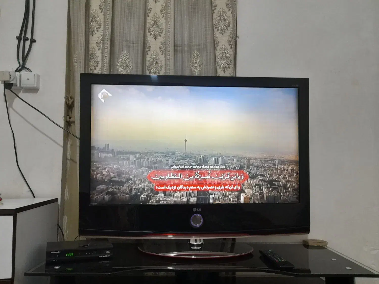 تلویزیون ۳۷|تلویزیون و پروژکتور|چهاردانگه (تهران), |دیوار