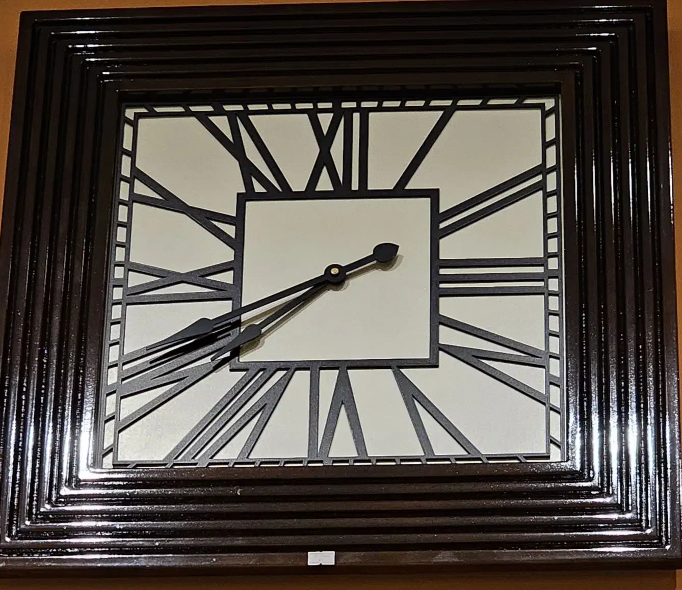 ساعت|ساعت دیواری و تزئینی|کیش, |دیوار