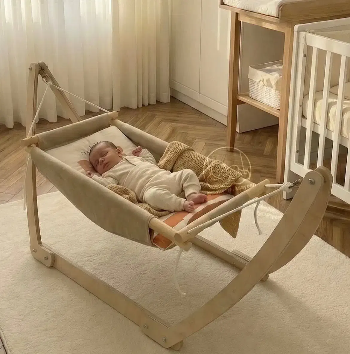 گهواره ننو|تخت و صندلی بچه|سیرجان, |دیوار