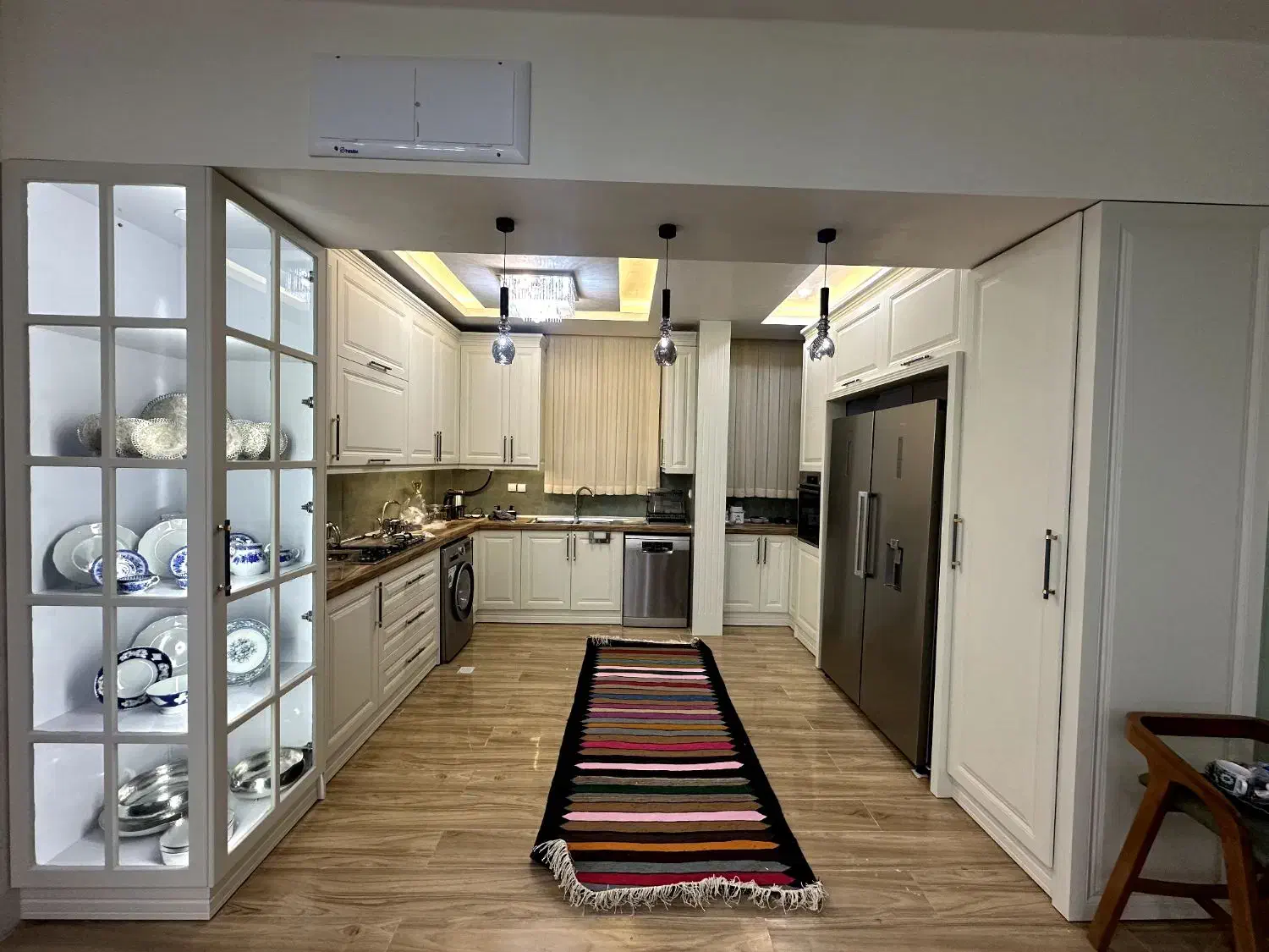 ساخت و اجرای کابینت با قرارداد رسمی و زمانت کتبی|خدمات پیشه و مهارت|بیرجند, |دیوار