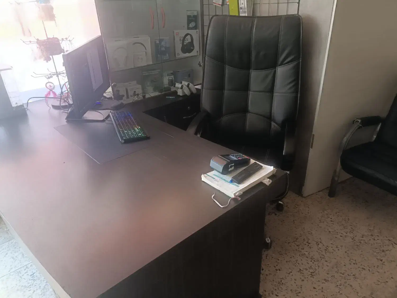 میز صندلی اداری|مبلمان اداری|خرم‌آباد, |دیوار