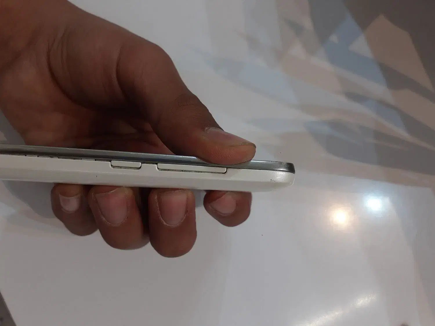 یک دستگاه هواوی سالم سالم|موبایل|مشهد, طلاب|دیوار