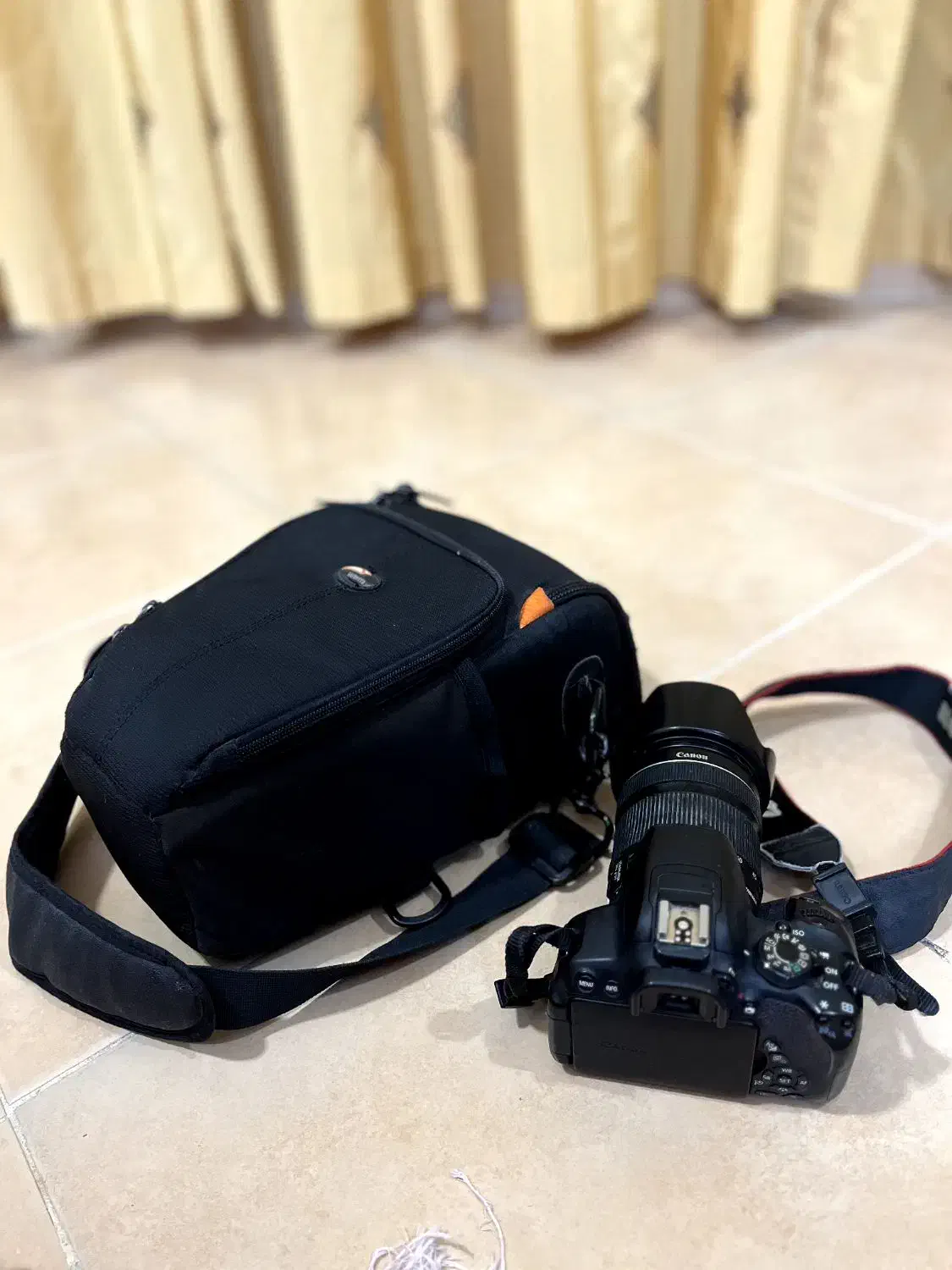 دوربین Canon EOS 700D به همراه لنز 18-135mm IS STM|دوربین عکاسی و فیلم‌برداری|خرم‌آباد, |دیوار