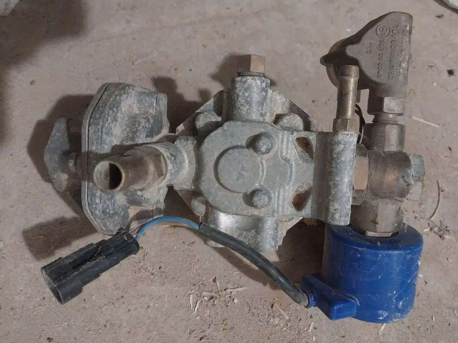 رگلاتور|قطعات و لوازم جانبی رایانه|فردوس (خراسان), |دیوار