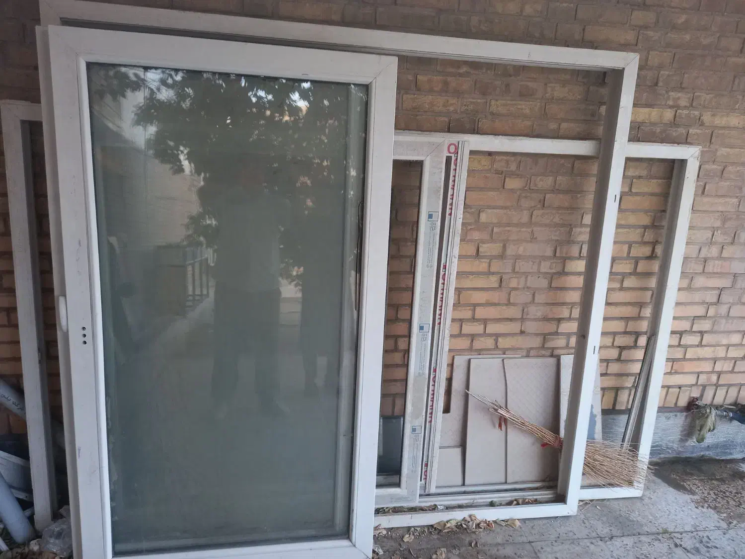 فروش درب پنجره ای ریلی زیر قیمت بازار.. نوو|مصالح و تجهیزات ساختمان|دوگنبدان, |دیوار