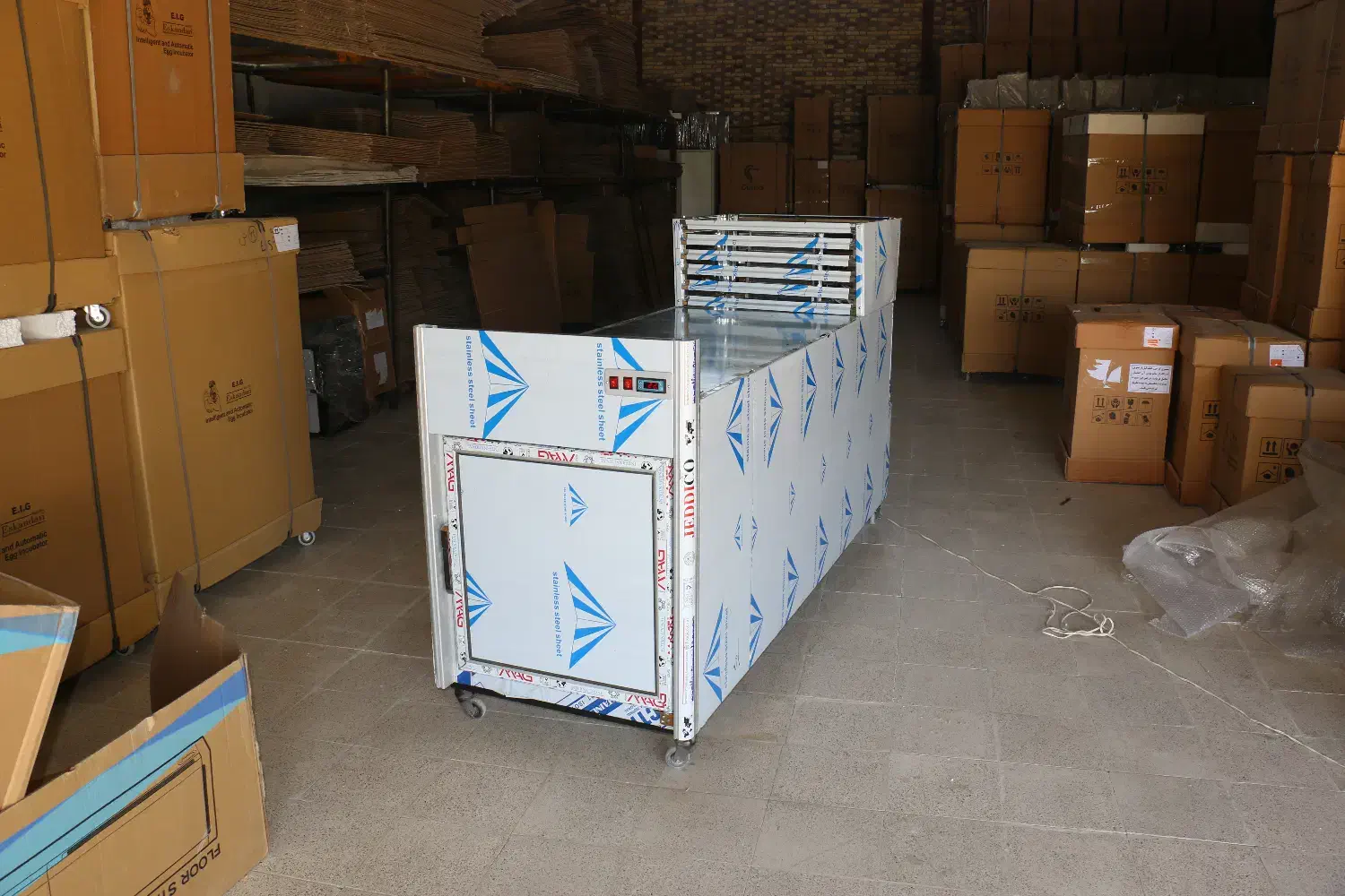 سرد خانه یخچال جسد تک کابین سردخانه آرامستان|ماشین‌آلات صنعتی|تبریز, |دیوار