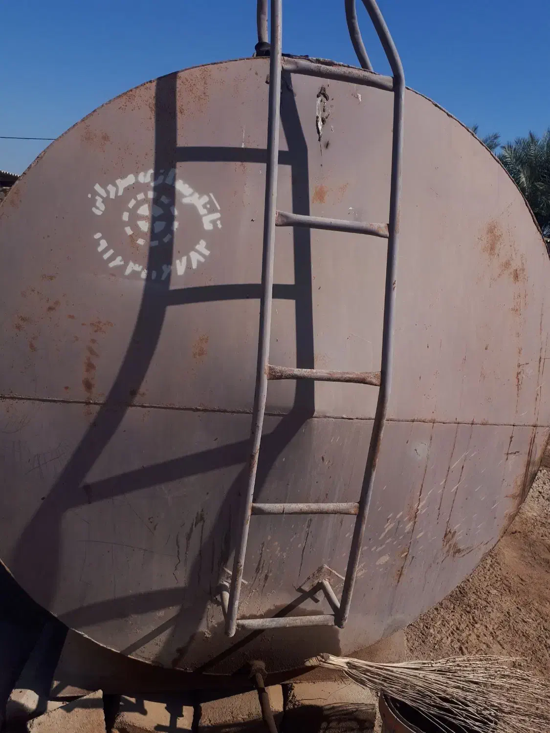 یک مخزن گزایل ۸هزار لیتر|ماشین‌آلات صنعتی|شادگان, |دیوار