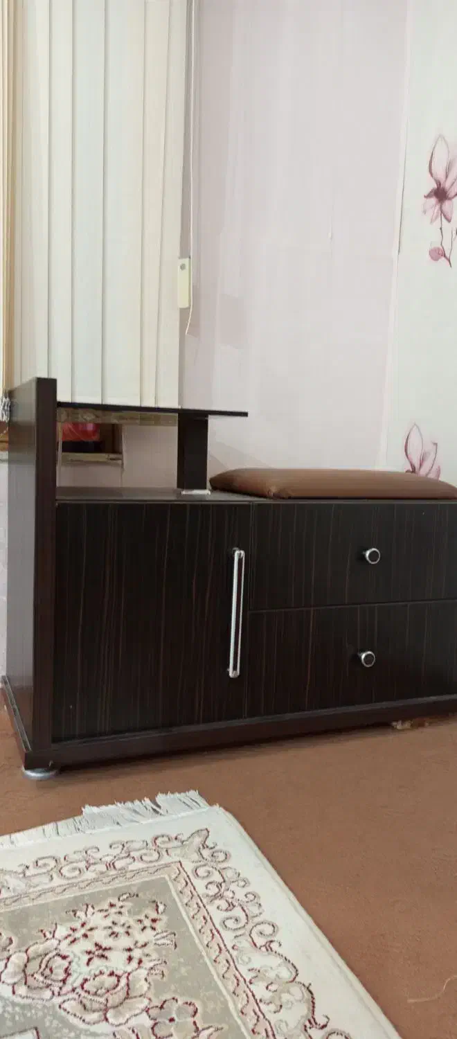 میز تلفن|میز تلفن|شهرکرد, |دیوار