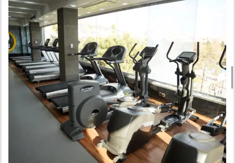 استخدام نیروی خدماتی|استخدام سرایداری و نظافت|شیراز, ارم|دیوار