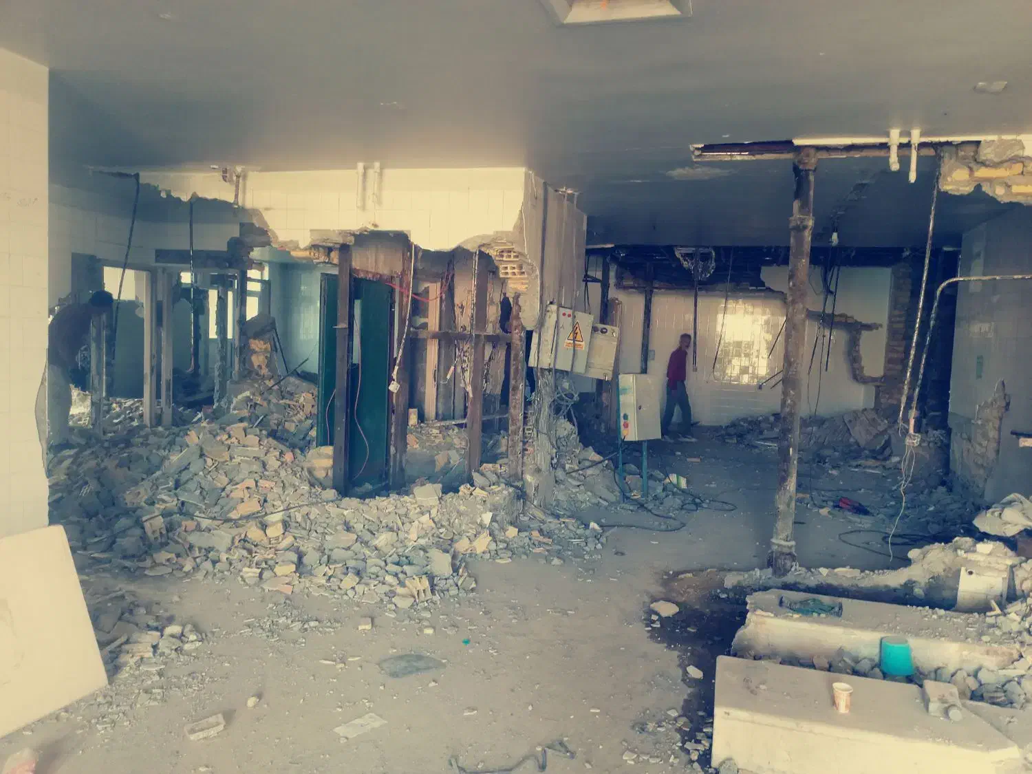 تخریب ساختمان فرسوده، گودبرداری|استخدام معماری، عمران و ساختمانی|تربت‌حیدریه, ۴۵ متری|دیوار