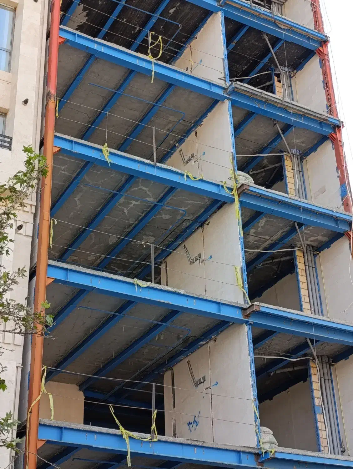 نصب .تعمیرات . سرویس و باز کردن کولر گازی|خدمات پیشه و مهارت|مشهد, شاهد (شهرک غرب)|دیوار