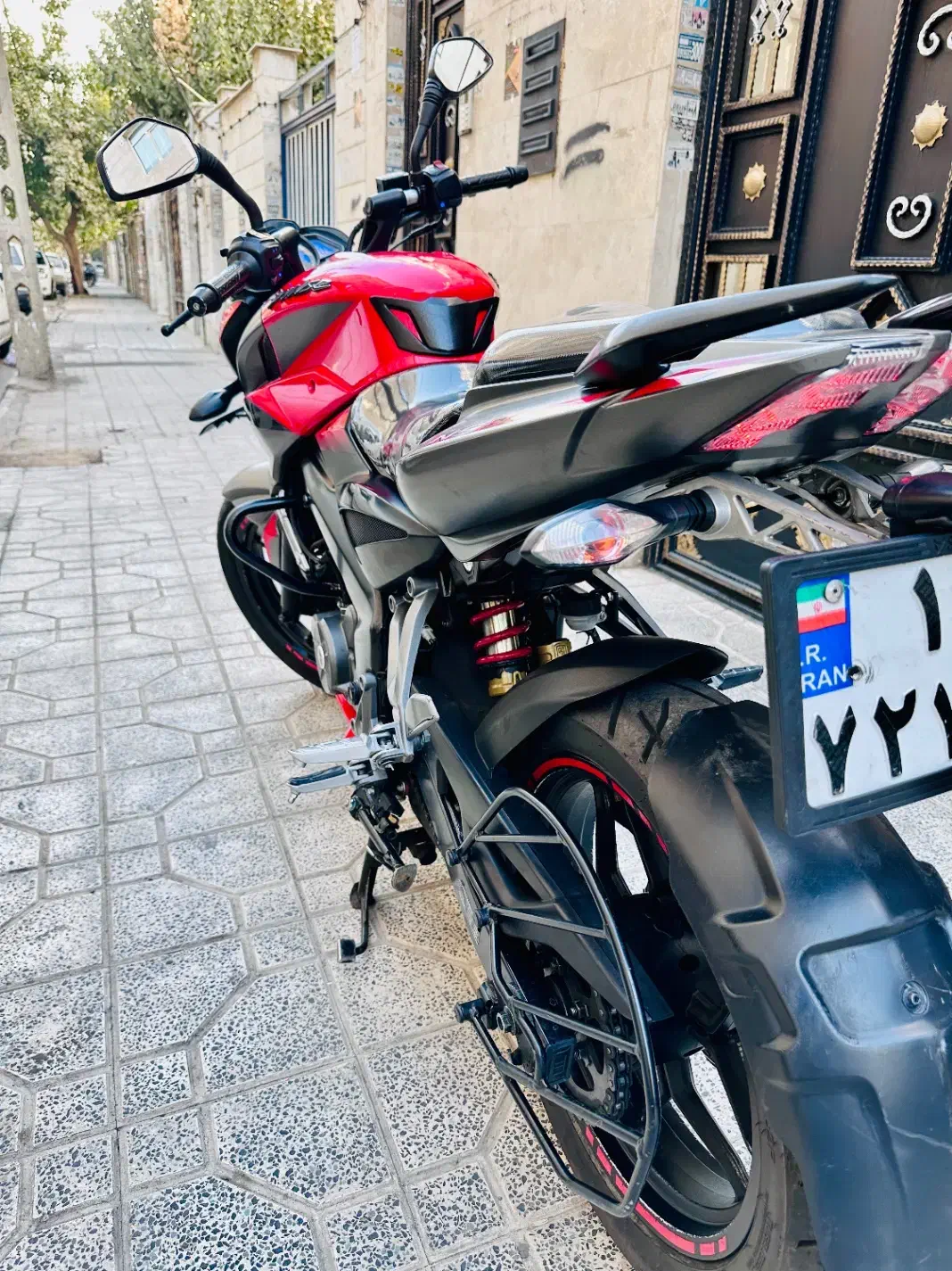 ان اس ۲۰۰ مدل۱۴۰۱ درحدصفر Ns200|موتورسیکلت|تهران, نازی‌آباد|دیوار