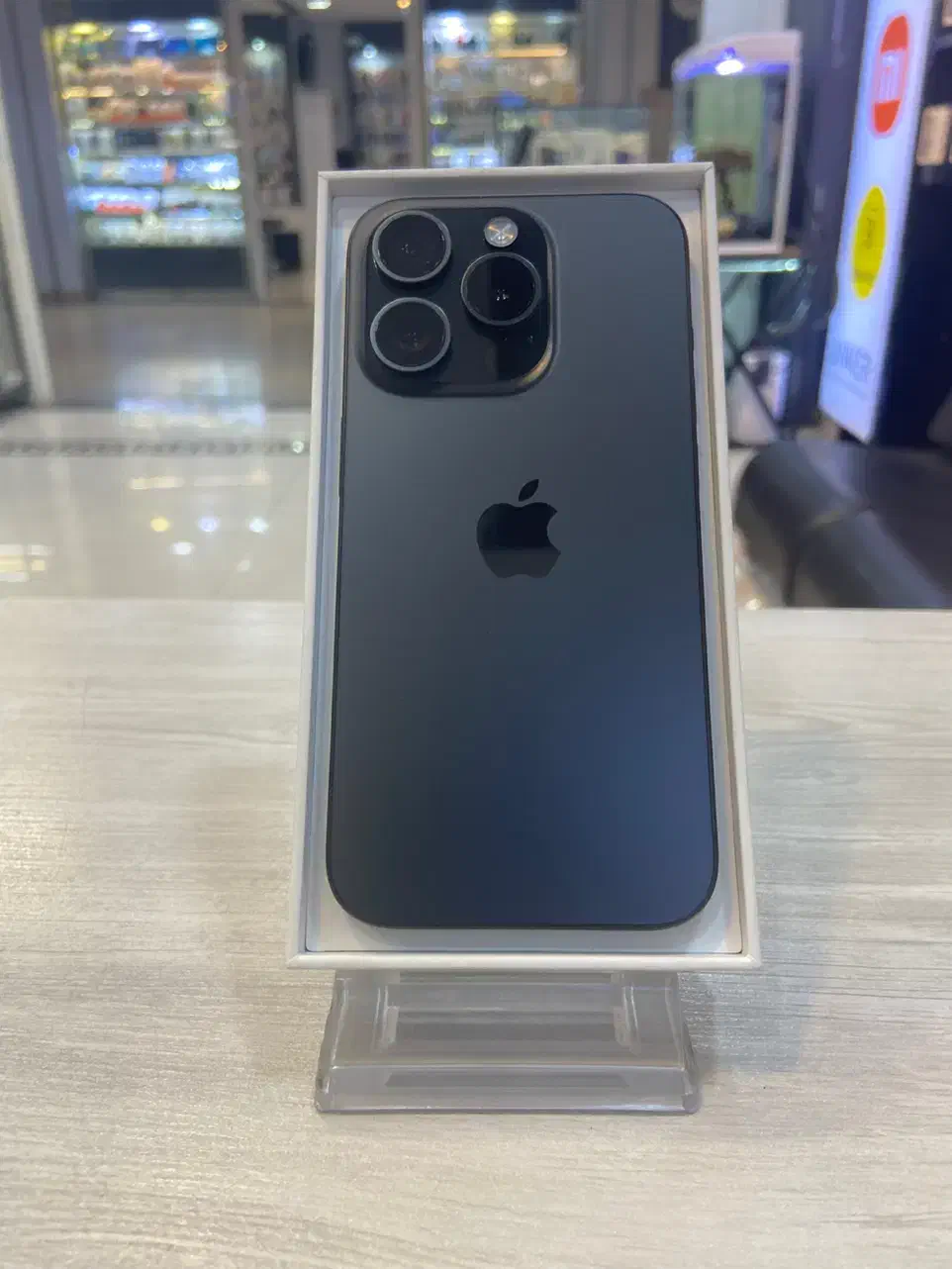 فروش 15pro 256 ZAA باطری 87 درصد|موبایل|تهران, شیخ هادی|دیوار