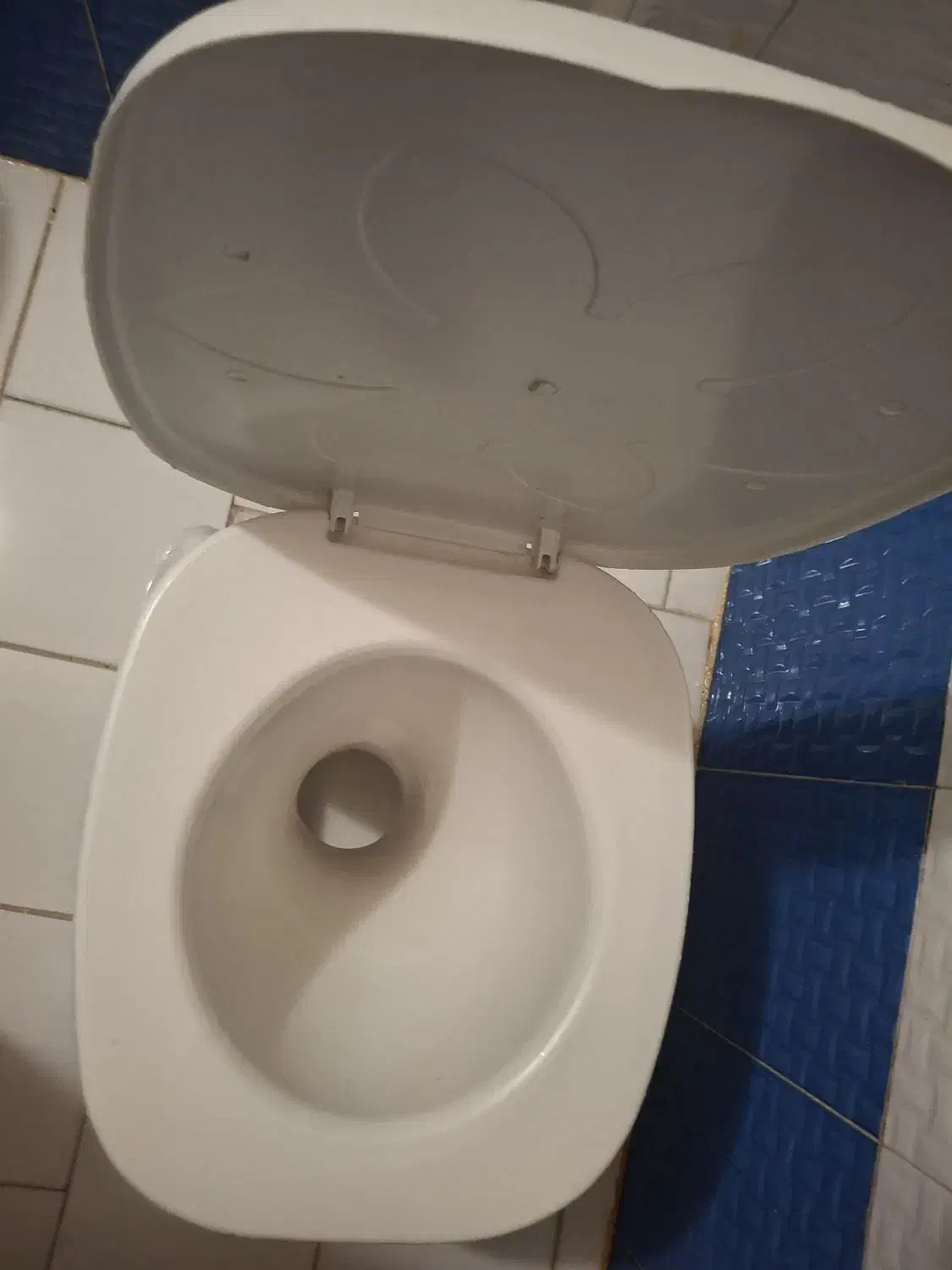 دستشویی فرنگی پلاستیکی|لوازم سرویس بهداشتی|قدس, شهرقدس|دیوار