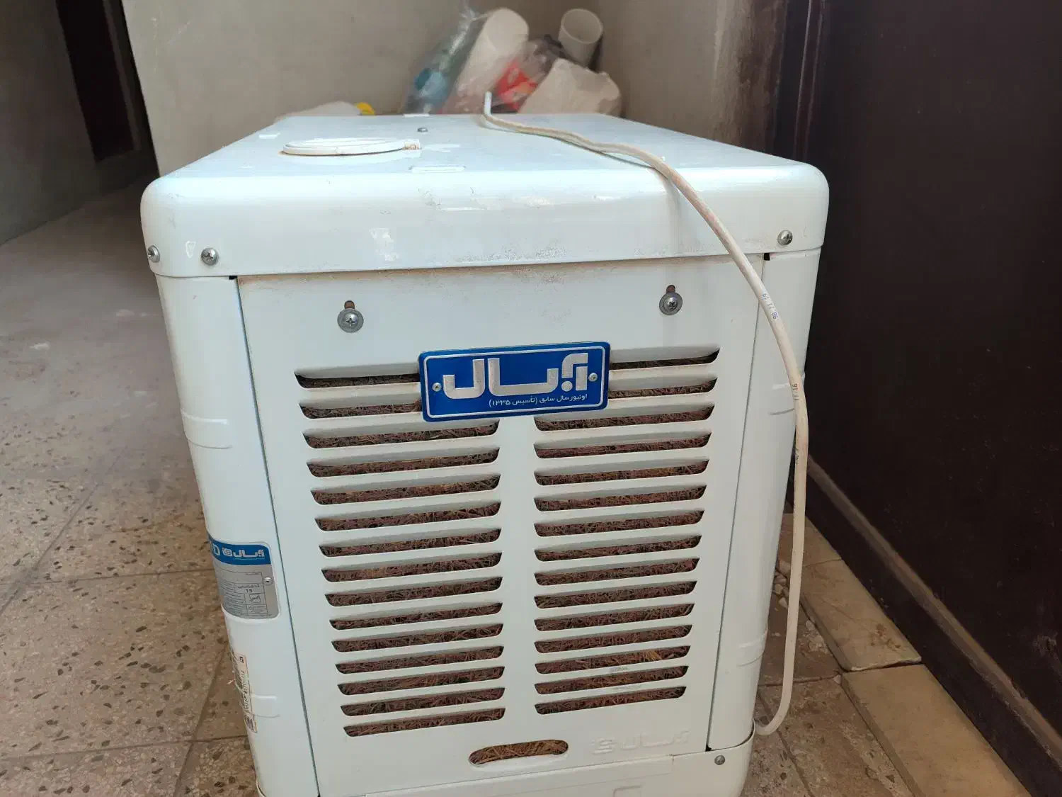 کولر آبی|کولر آبی|میانه, |دیوار