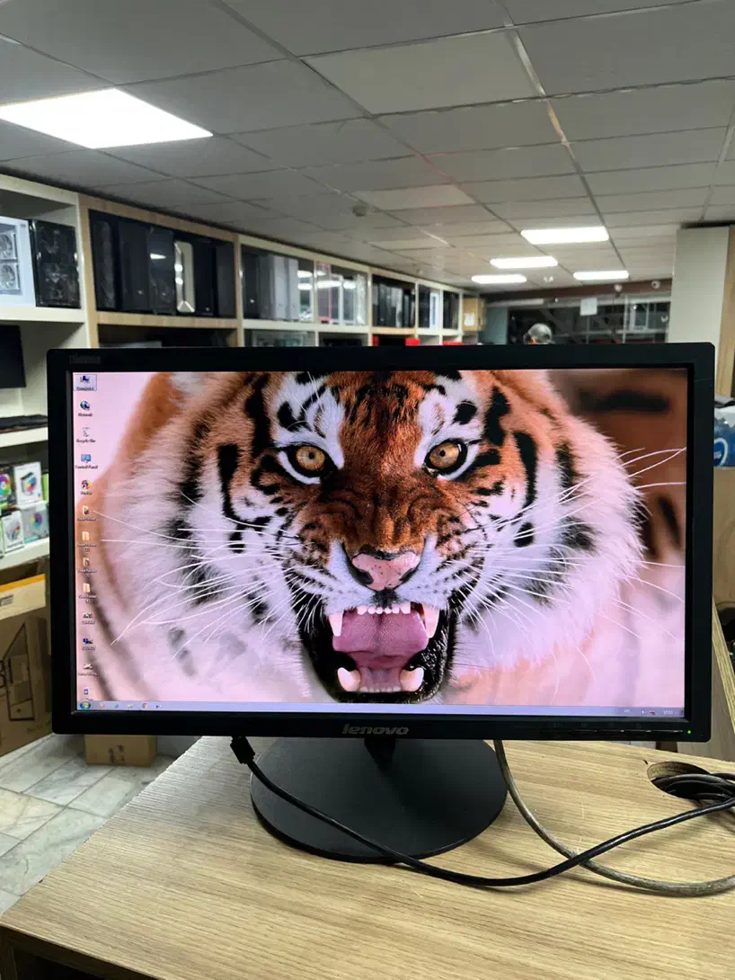 مانیتور ۲۲ لنوو ips با مهلت تست|قطعات و لوازم جانبی رایانه|کرج, شهرک فهمیده|دیوار