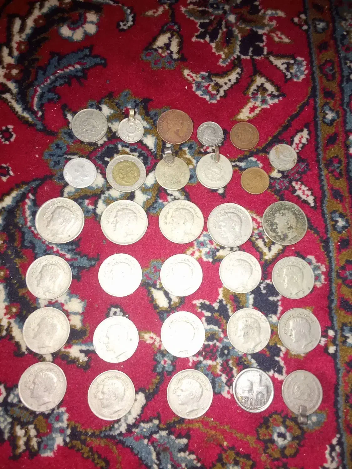 سکه و کاسه عتیقه|کلکسیون اشیاء عتیقه|زاهدان, |دیوار