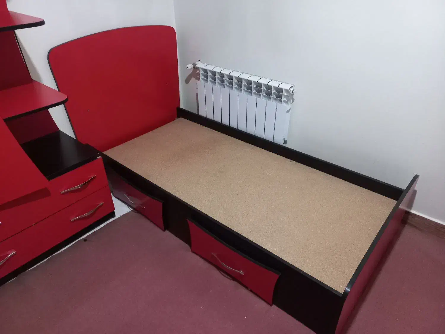 کمد بچه وتخت خواب جوانی ومیز کوچک وتشک|اسباب و اثاث بچه|شهریار, شهرک امیریه|دیوار