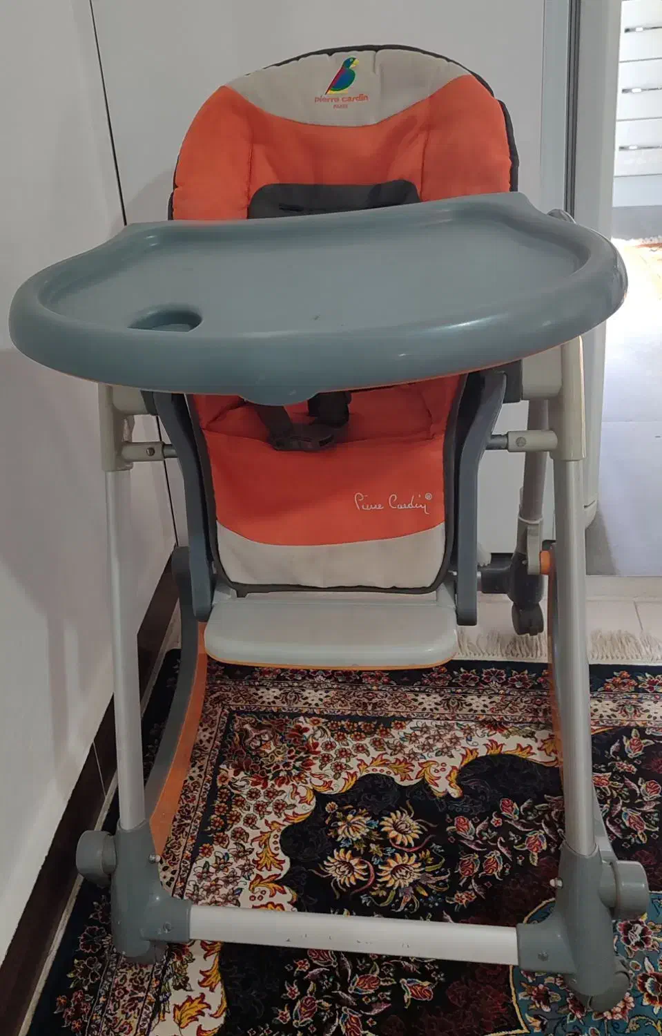 صندلی غذای کودک برند Pierre Cardin|تخت و صندلی بچه|نوشهر, |دیوار