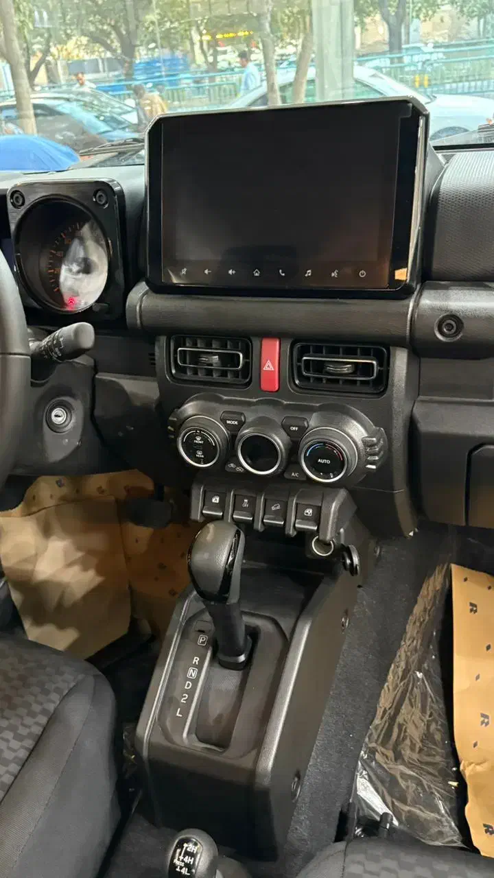 سوزکی جیمنی ۵ درب صفر سفید|خودرو سواری و وانت|شهرکرد, |دیوار